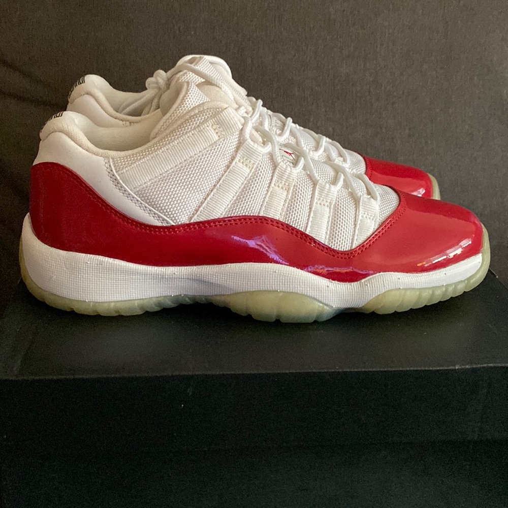 Air Jordan 11 Retro Low